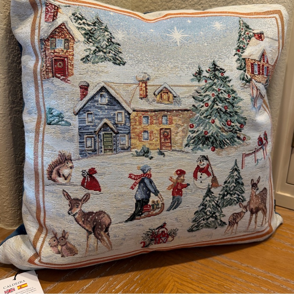 NWT Holiday Village Tapestry Throw Pillow with Winter Scene - Picture 2 of 10